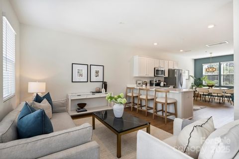 2409 Via del Conte Alley Charlotte NC 28205