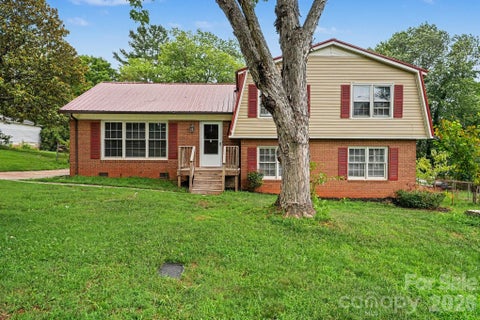 Photo of 630 Colonial Drive, Statesville, NC 28625 (MLS # 4406178)