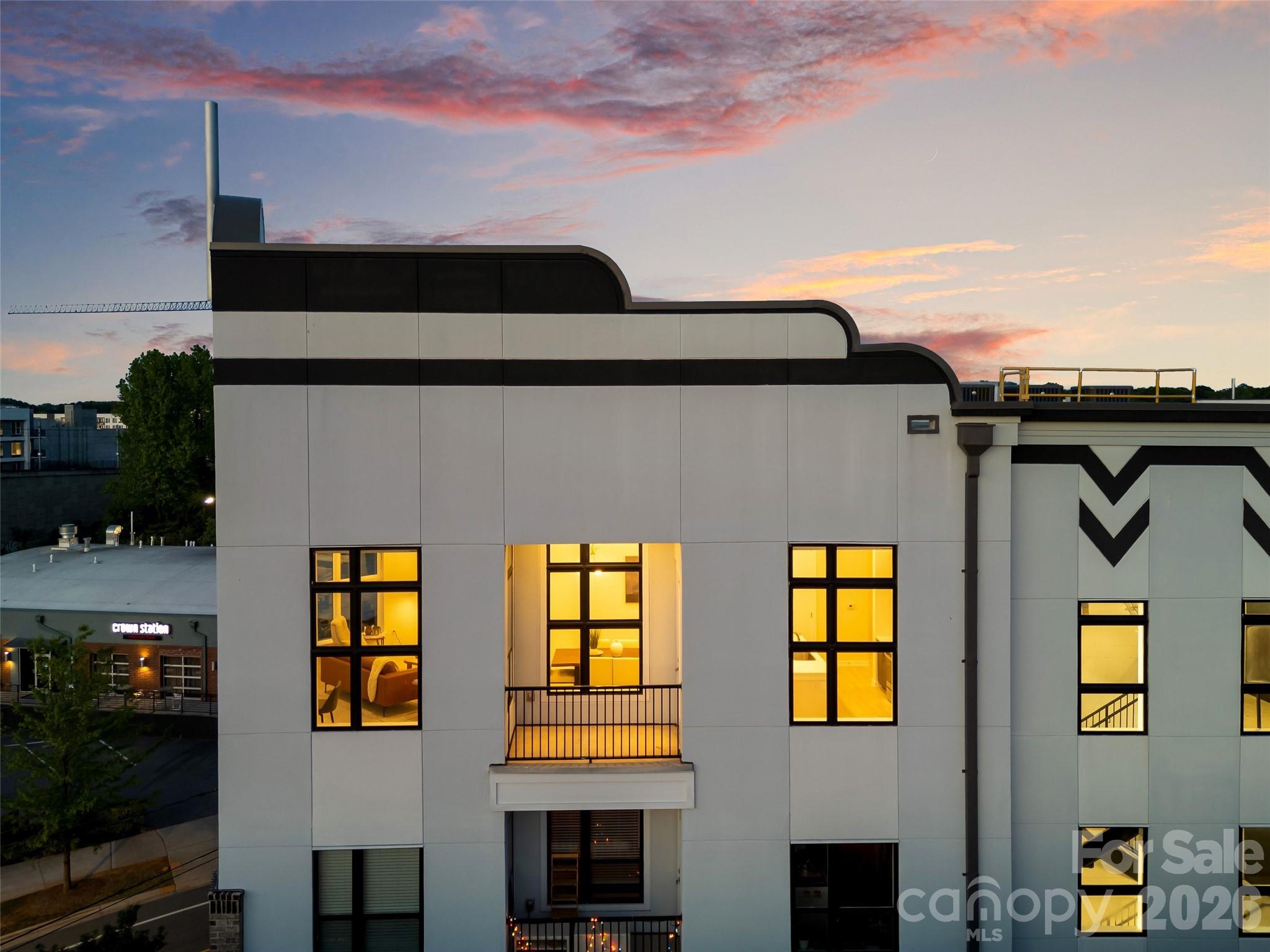 3630 N Davidson Street 4407