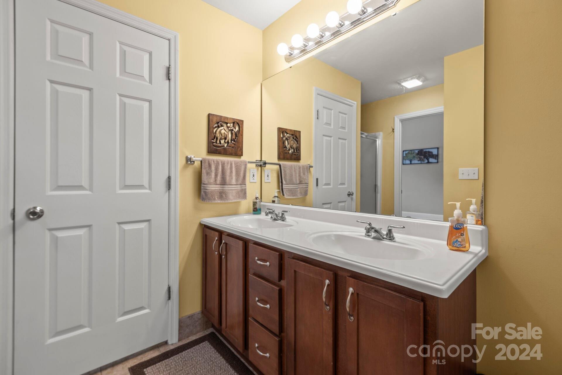 Holly Hills - Residential