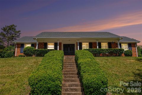 Photo of 6300 Idlebrook Drive, Charlotte, NC 28212 (MLS # 4380402)