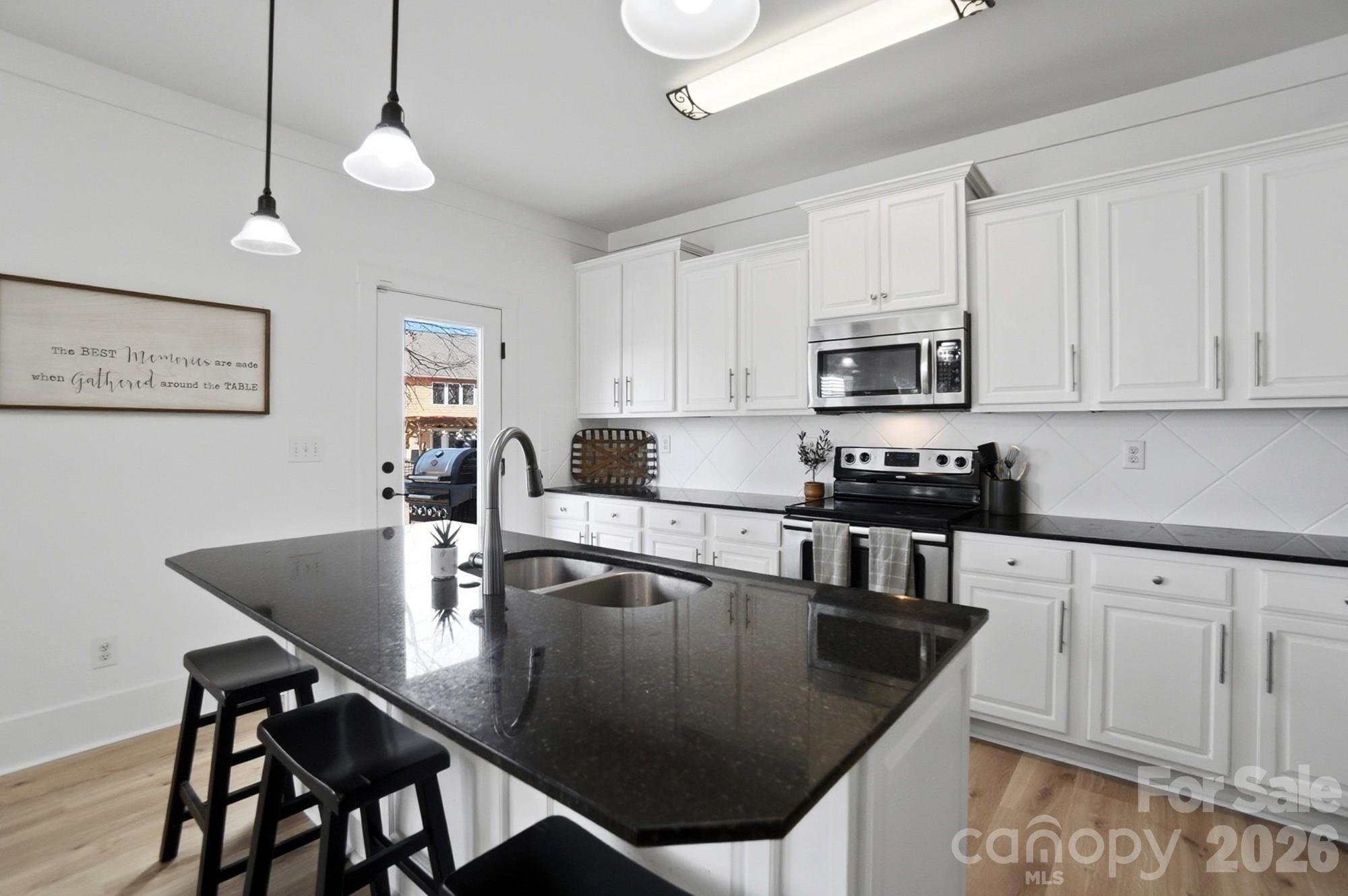 Lake Ridge - Residential