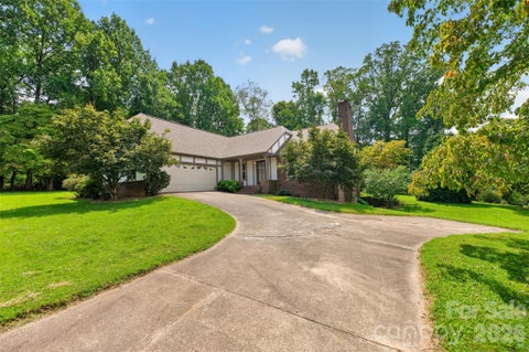 Photo of 2923 Dogwood Drive, Claremont, NC 28610 (MLS # 4418731)