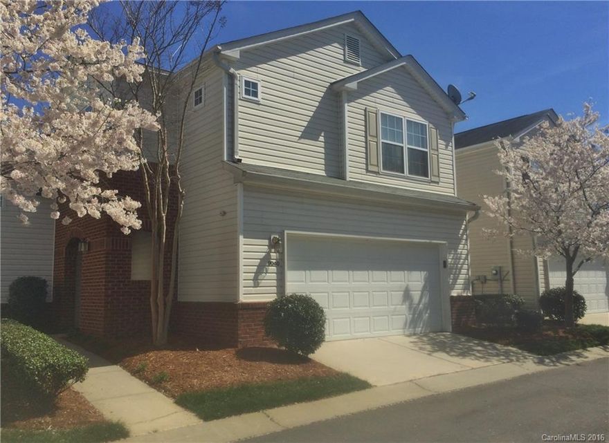 Move-In Ready, Resort Style Living in sought after Highland Ck! Newly painted/cleaned carpets, remote control ceiling fans! Open plan w/great room, frigerator/w/d. Gas FP, vaulted ceilings, blinds throughout, access to patio w/ large fenced yard, 2 car garage. 2 Bdrms on upper level w/ loft open’d to family rm – easily revert to 3rd bdrm. Community offers (4) pools, tennis, sports/fitness ctr, clubhouse, adult care, security patrol, and many planned events; golf membership not included.