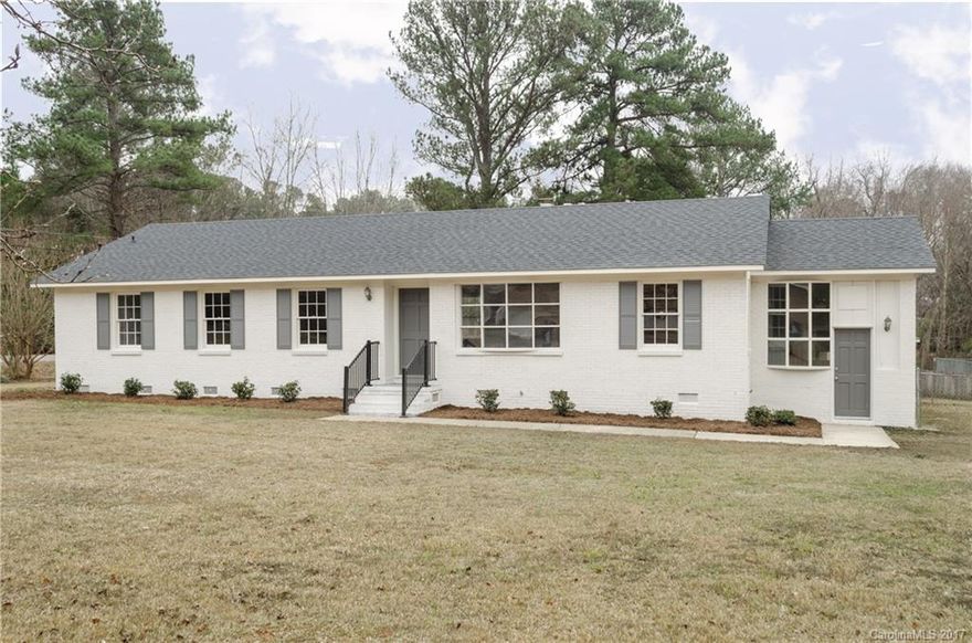 Custom Ranch Home on over .60 Lot! NEW inside & outside! Real wood floors through-out most of this home!! Designer Lighting & Plumbing Fixtures throughout!  One-of-a-kind tile Bathrooms in this home! Chef's kitchen w/ SS appliances, Texas White Granite & White Cabinets w/ Chrome fixtures! Really beautiful inside and out! Custom space off Kitchen that would be a Great office!  HUGE Screen Porch!  2 Car Garage + 1 Car Carport! Corner lot!
Bring your Buyers!!  This one will not last!