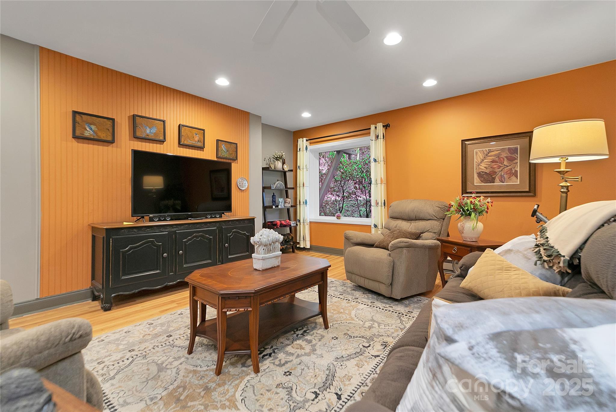 Connestee Falls - Residential