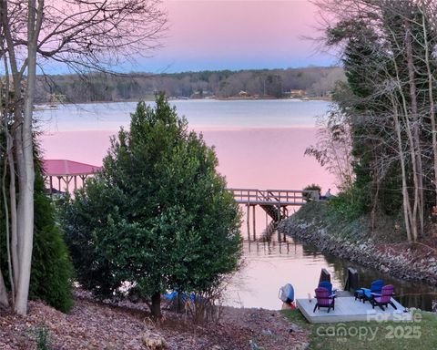 9542 Riviera Drive Sherrills Ford NC 28673