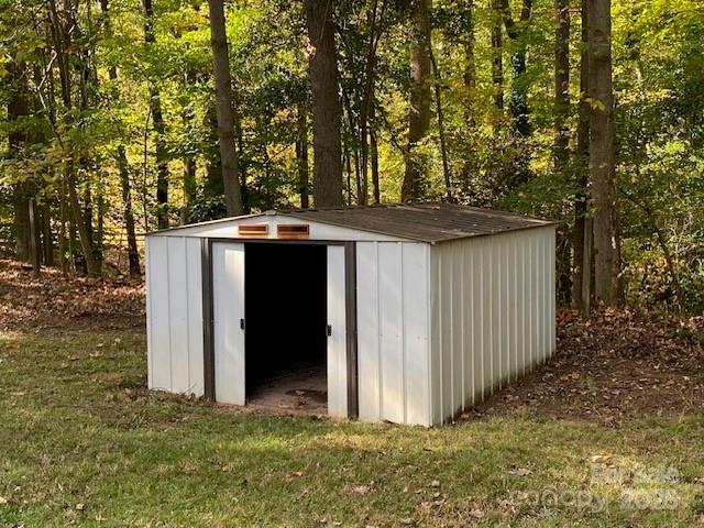 7608 Surreywood Place