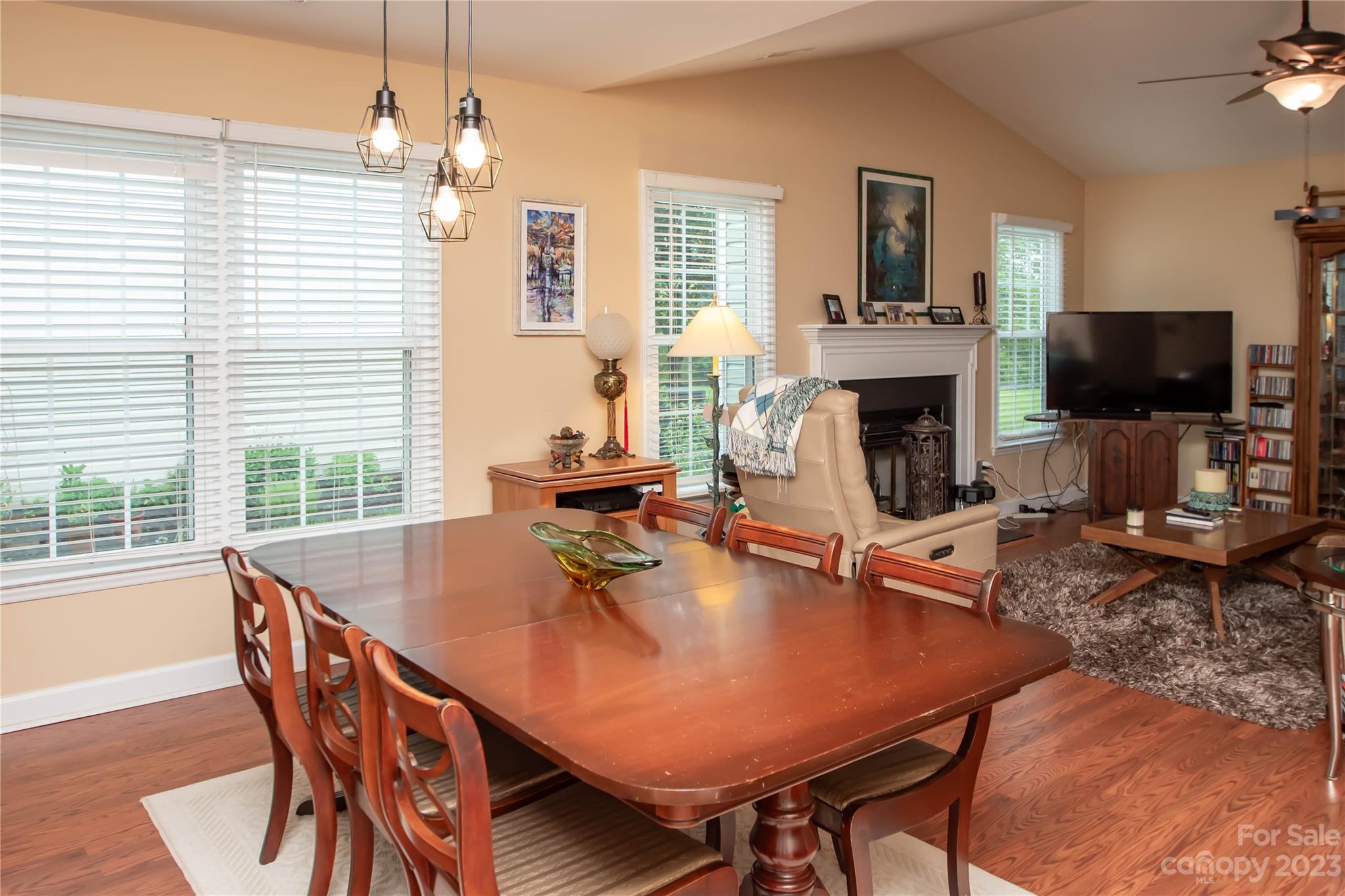 Kensington At Raintree - Residential