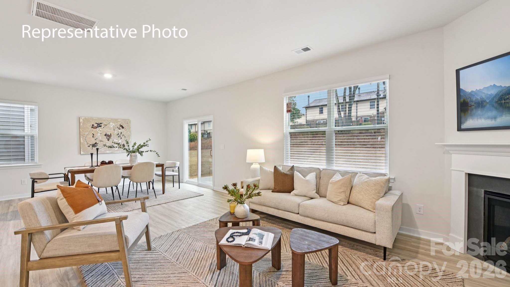 1367 Mammoth Road