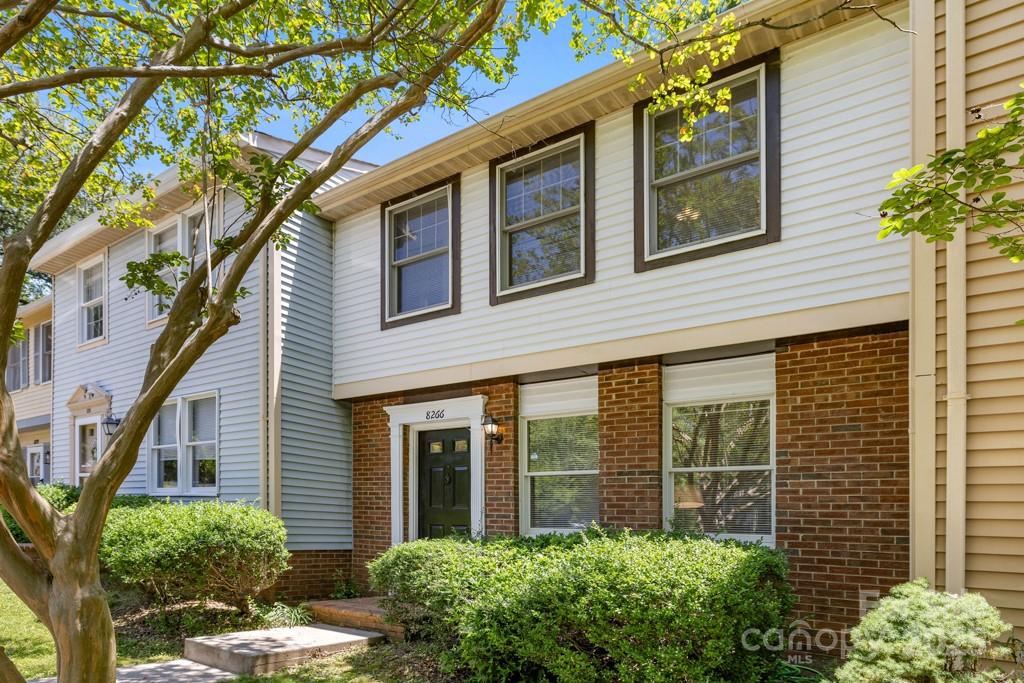 8266 Knights Bridge Road
