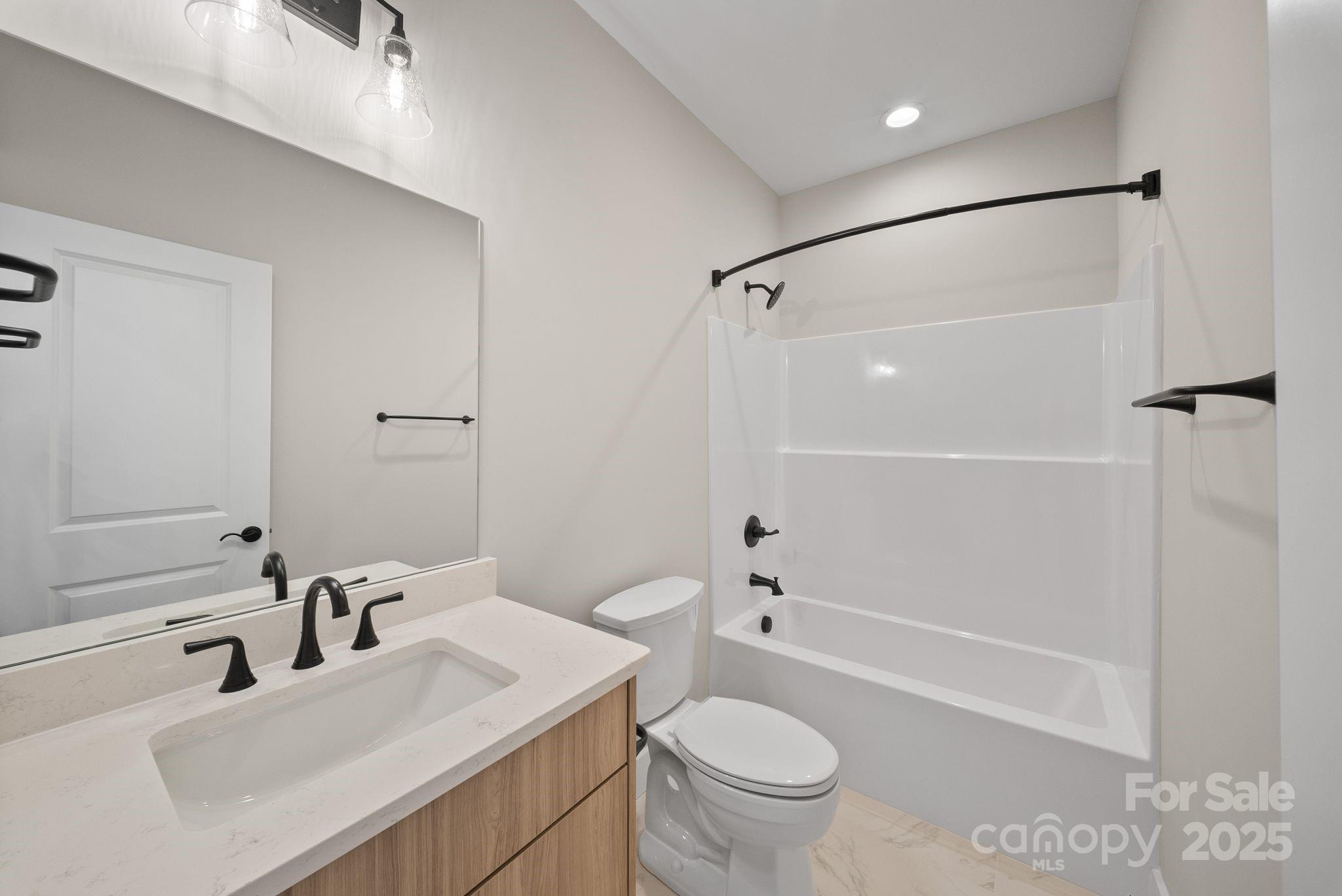 Villas at Pinecroft - Residential