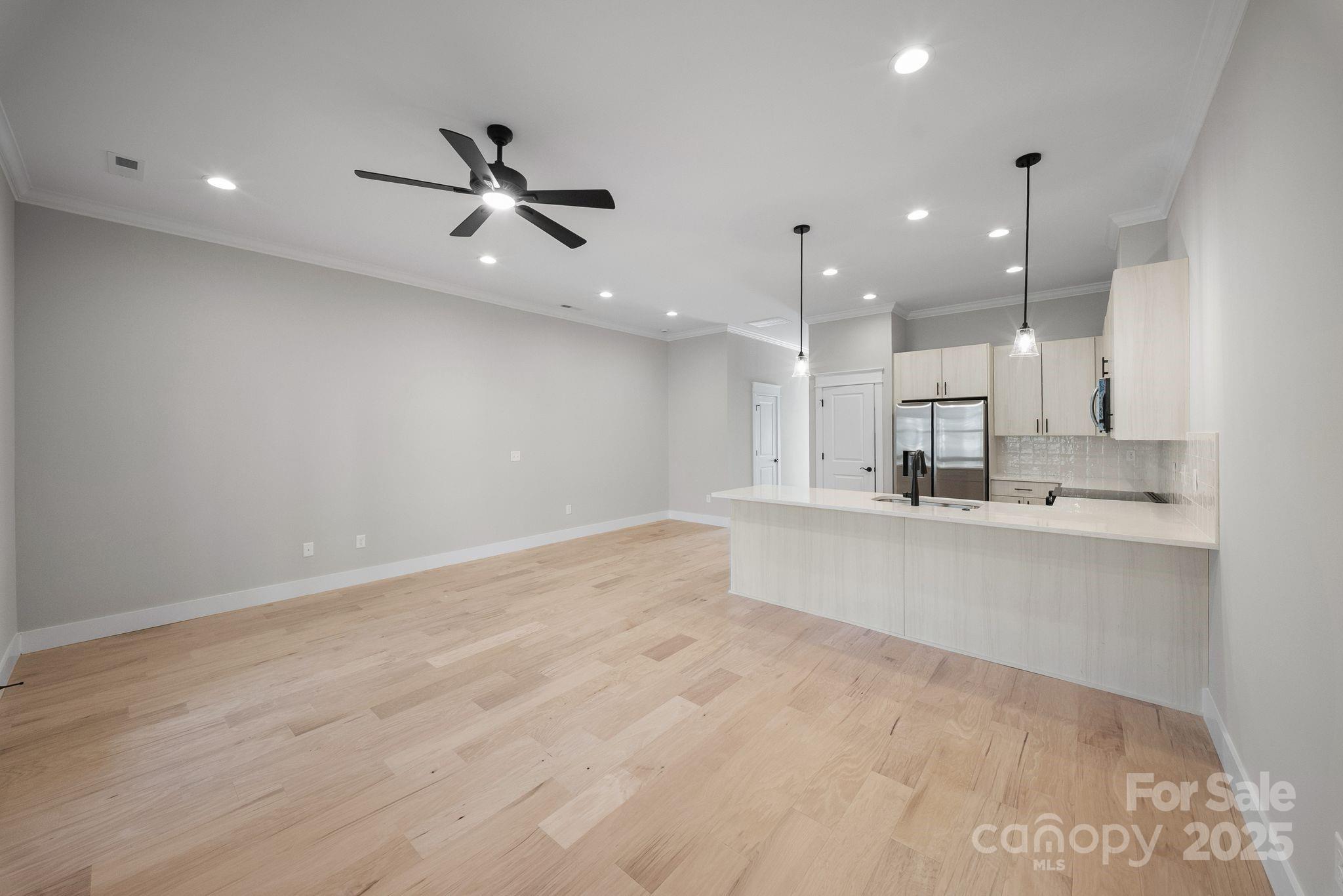 Villas at Pinecroft - Residential