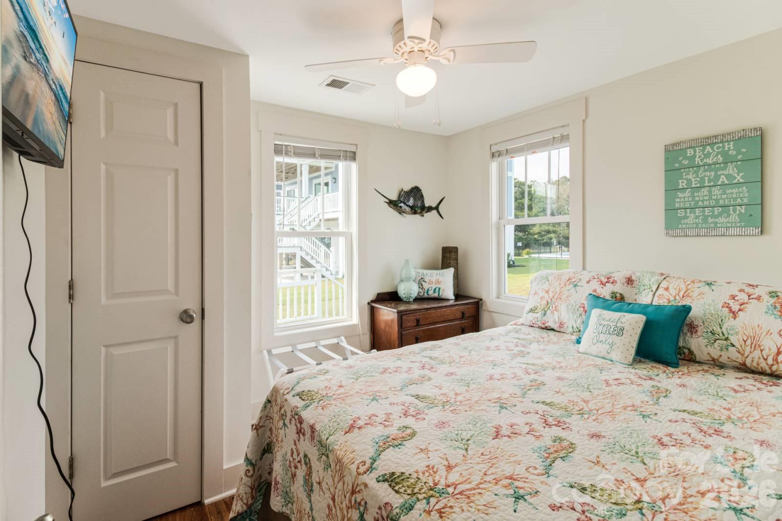 2622 E Dolphin Drive 11/30