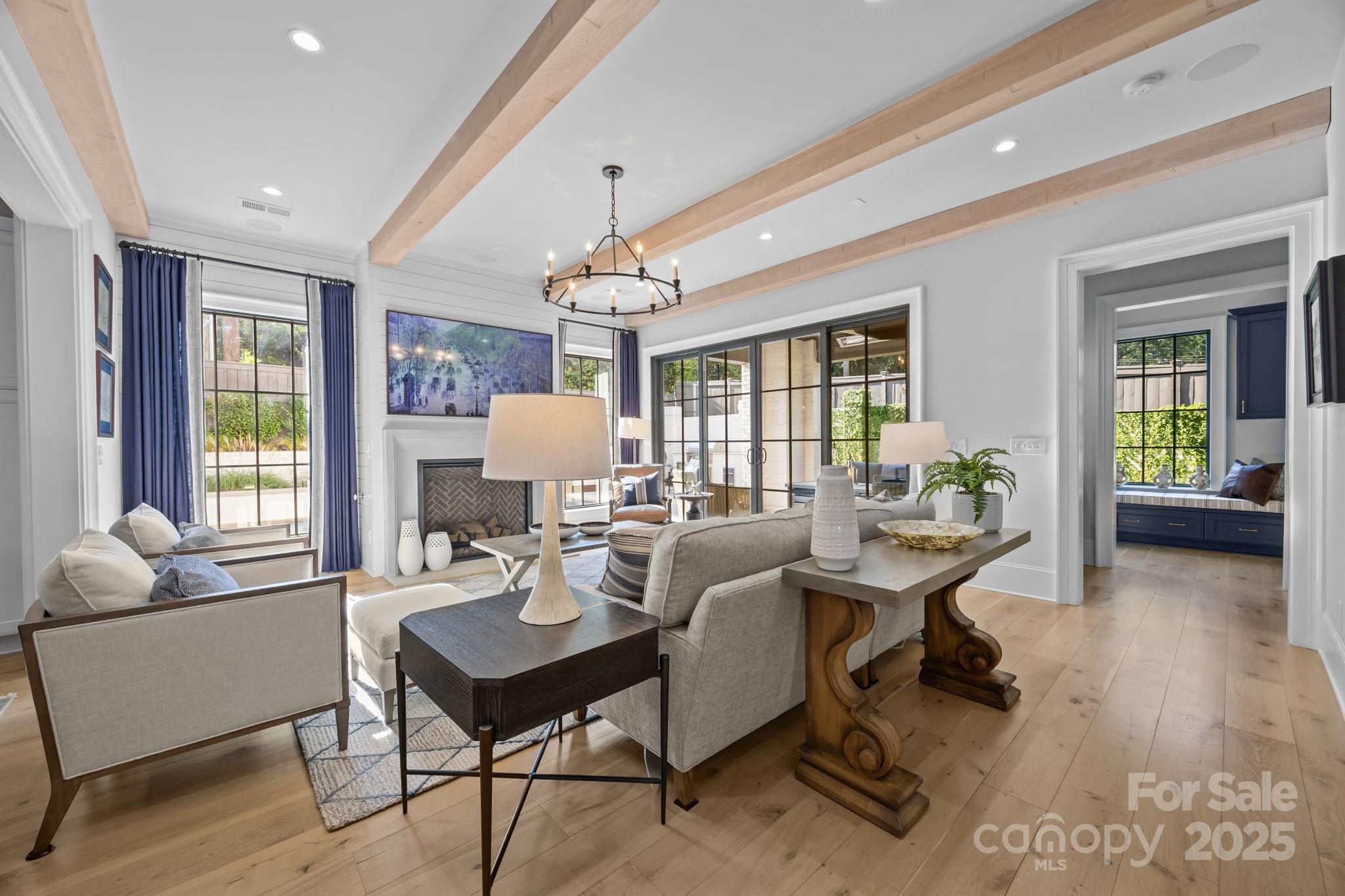1215 S Kings Drive