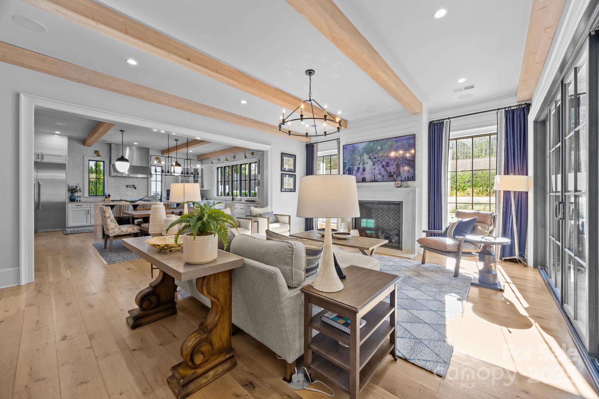 1215 S Kings Drive