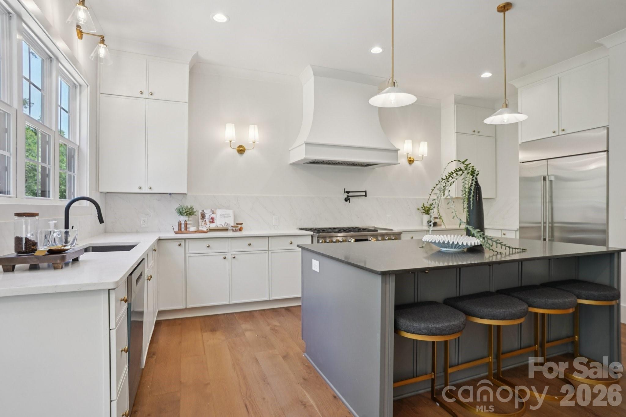 Hollins Grove - Residential