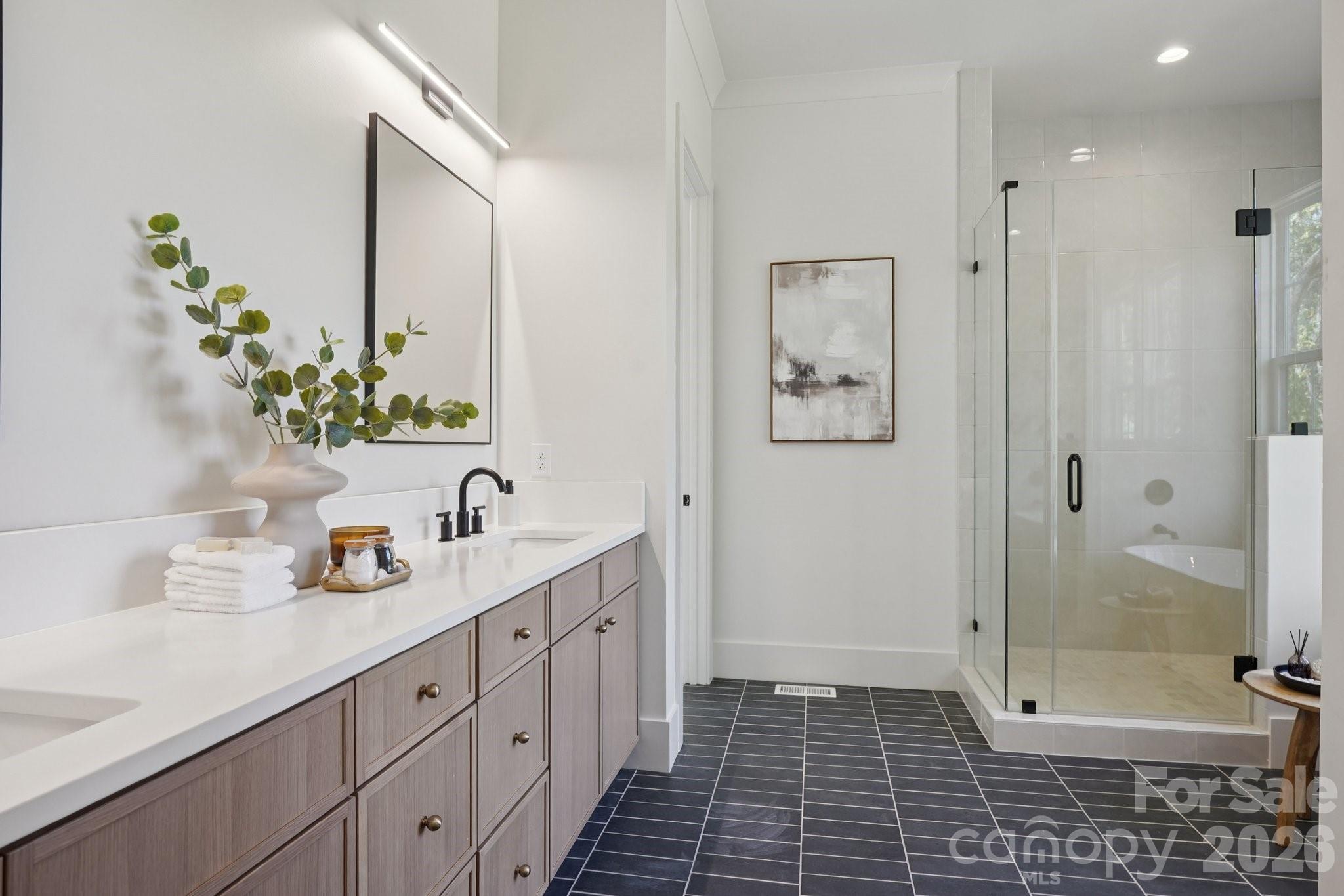 Hollins Grove - Residential