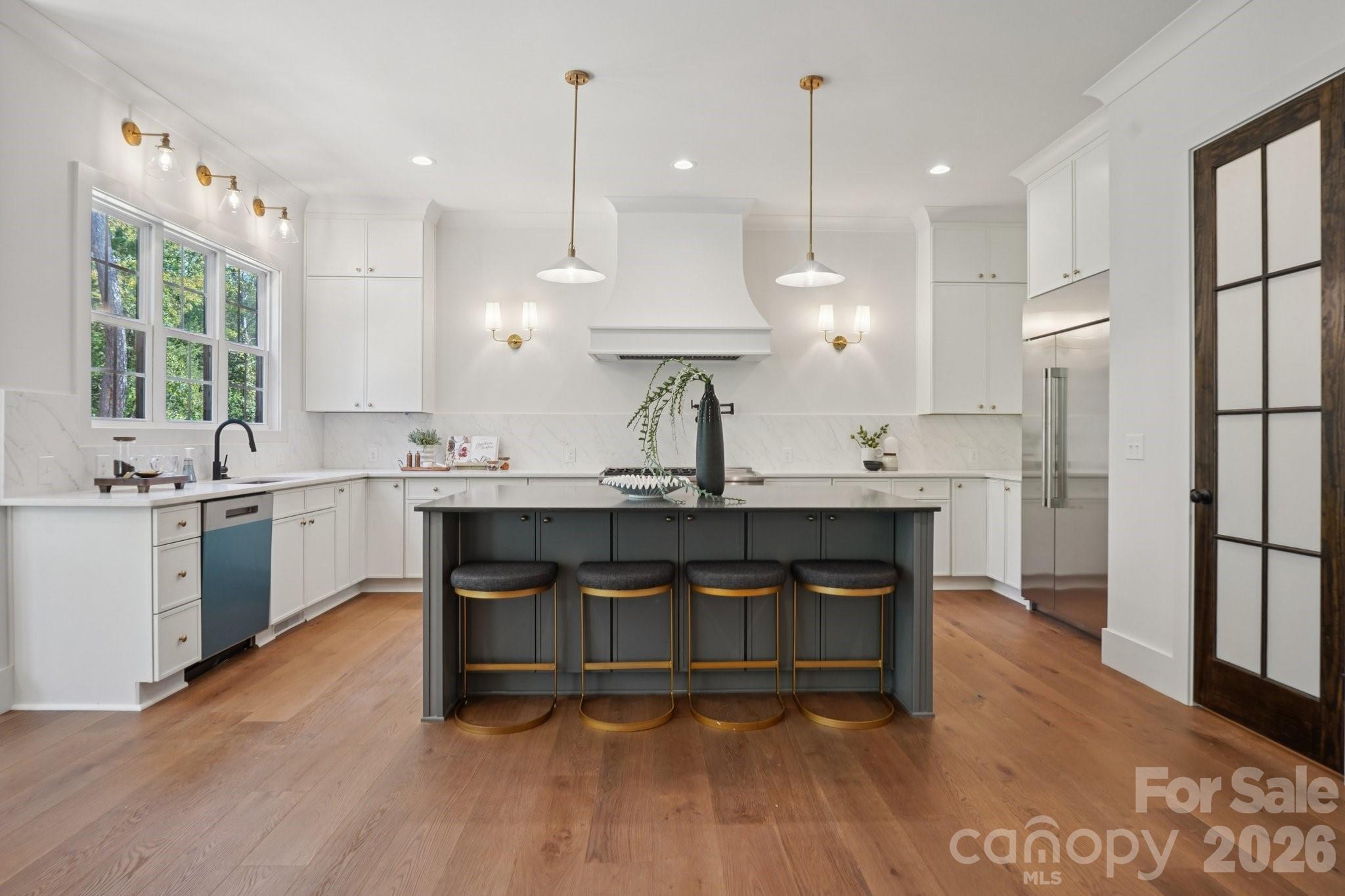 Hollins Grove - Residential