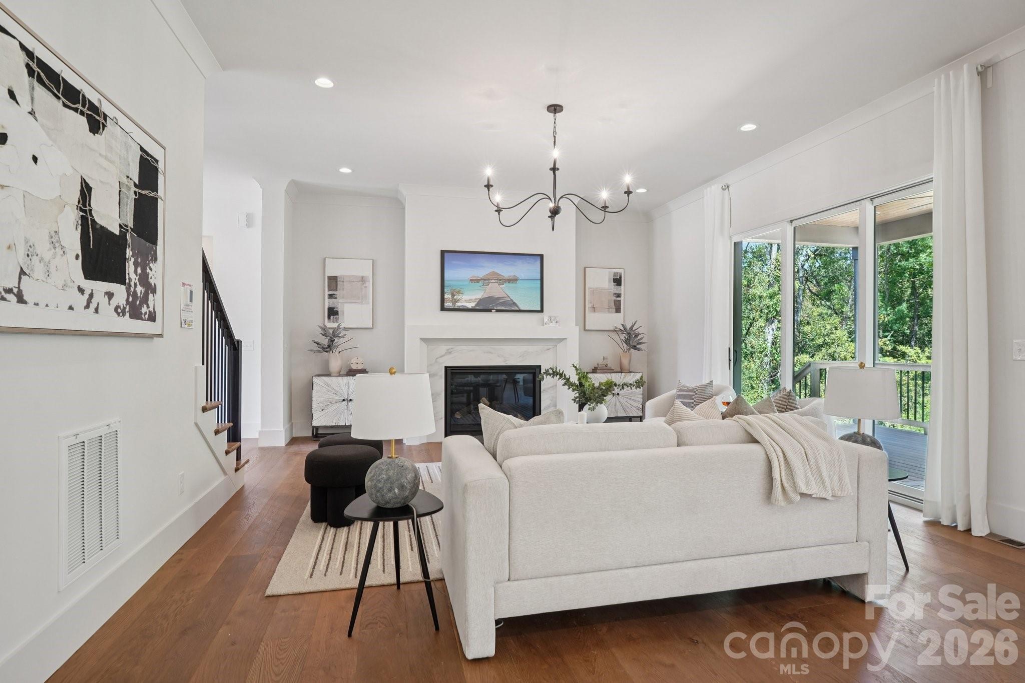 Hollins Grove - Residential