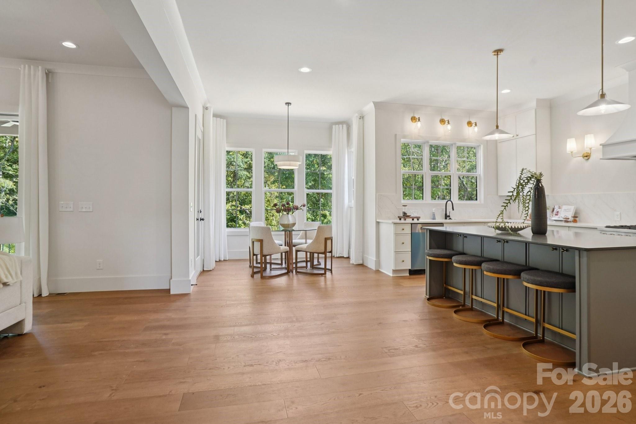 Hollins Grove - Residential