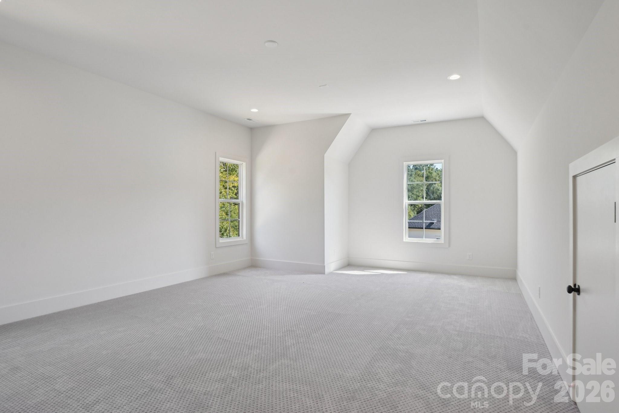 Hollins Grove - Residential