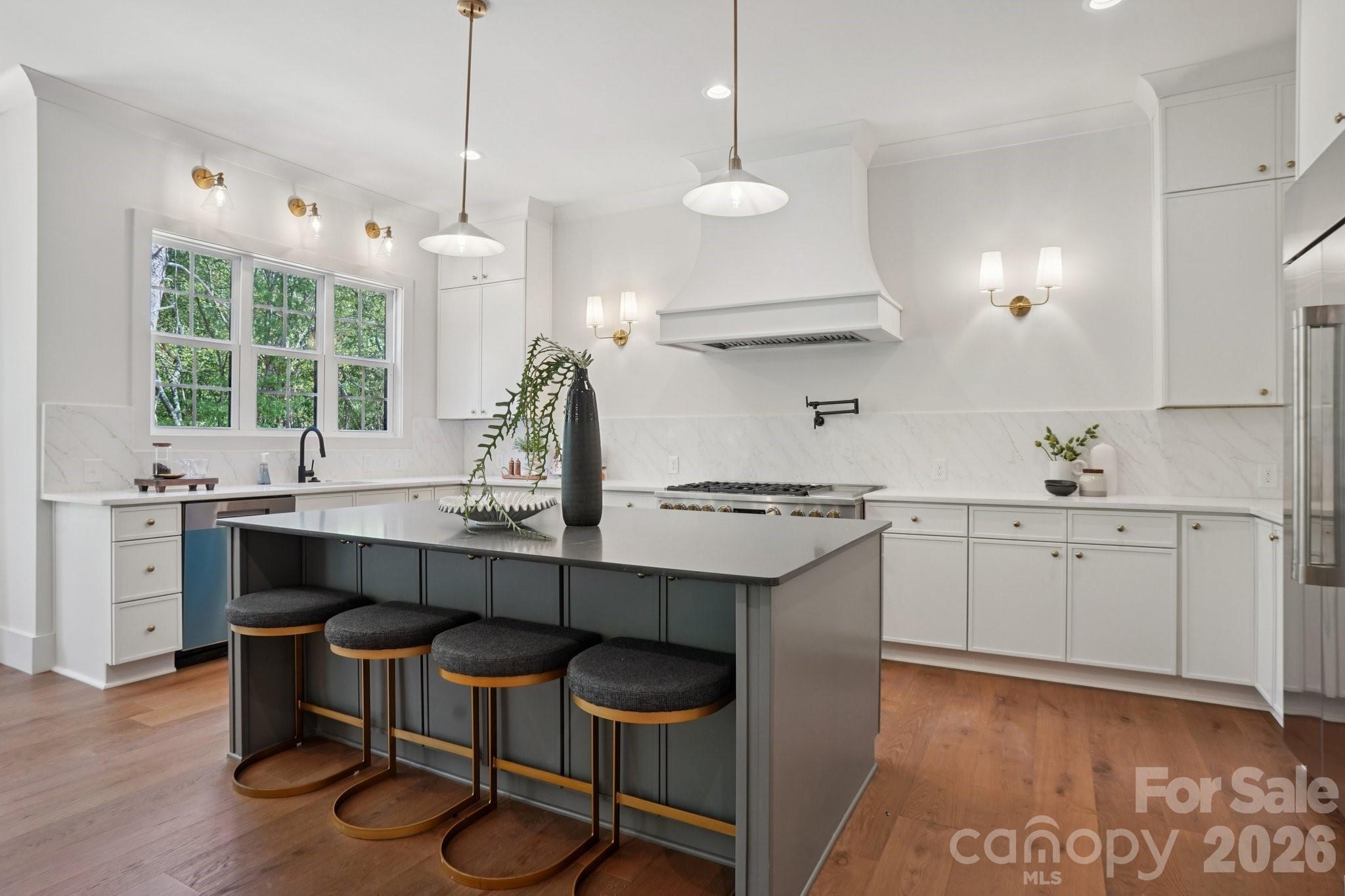 Hollins Grove - Residential