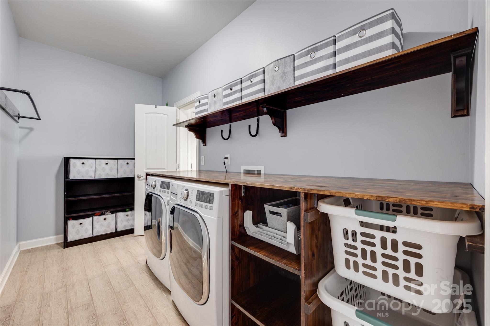 Lake Ridge - Residential