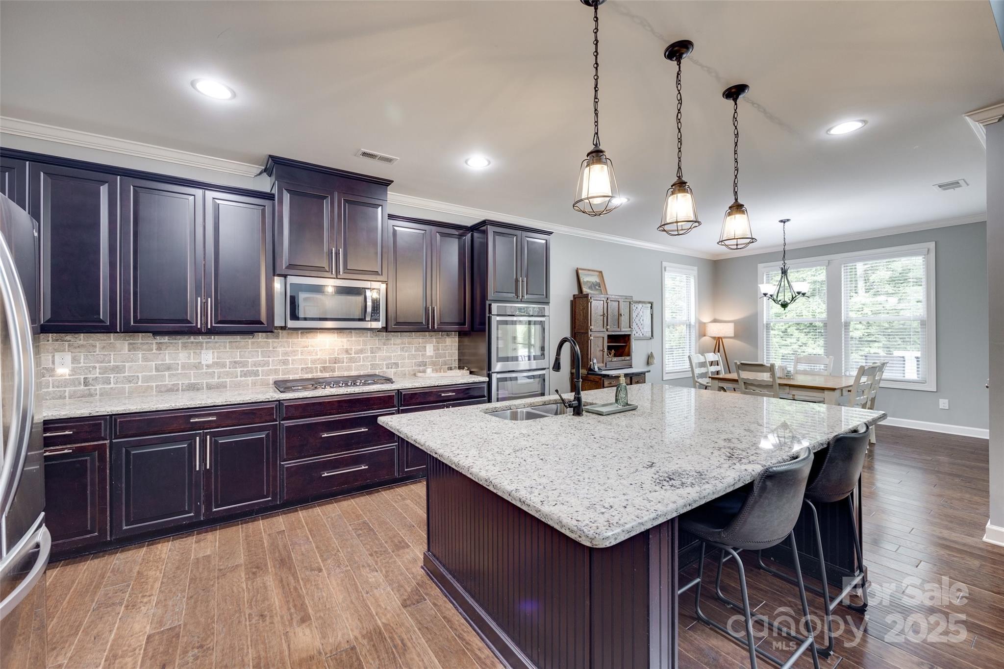 Lake Ridge - Residential