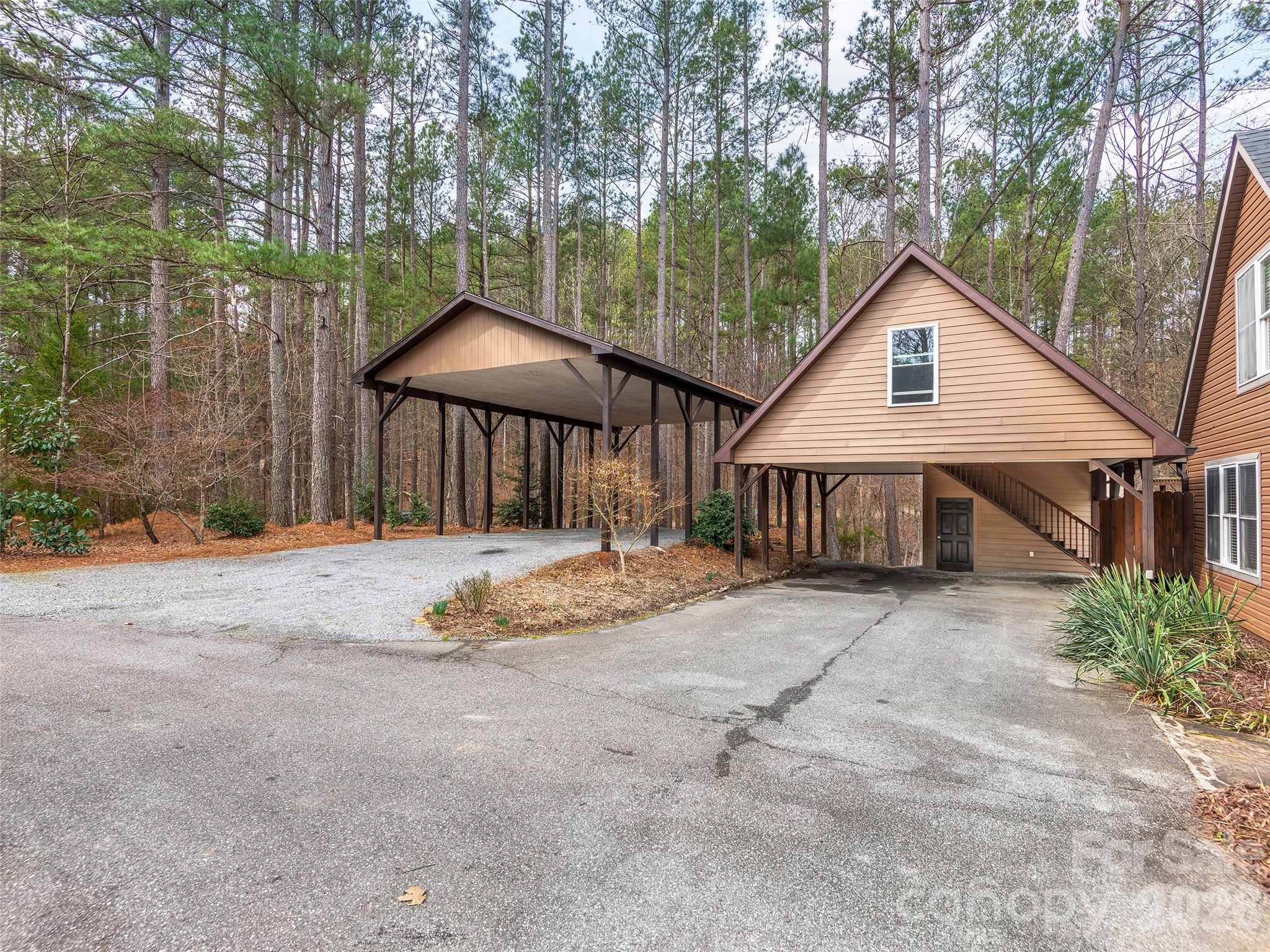 Lake Adger - Residential