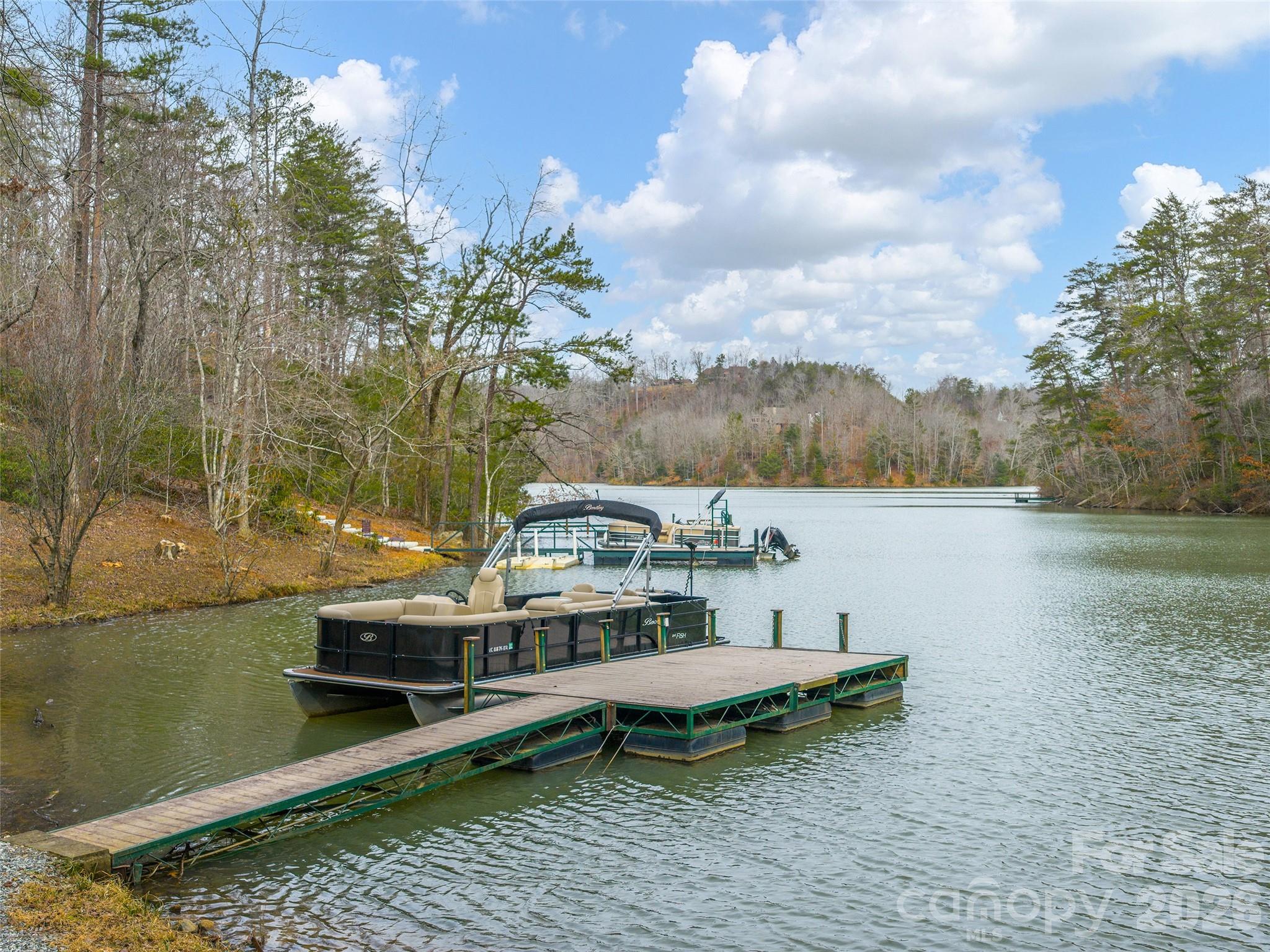 Lake Adger - Residential