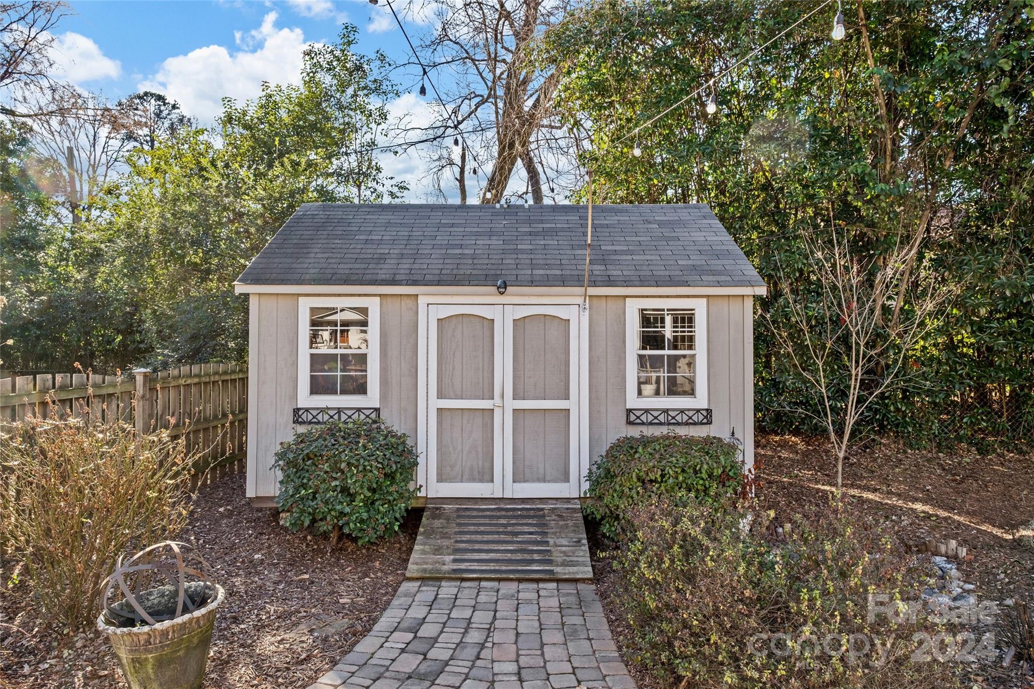 Colonial Village - Residential