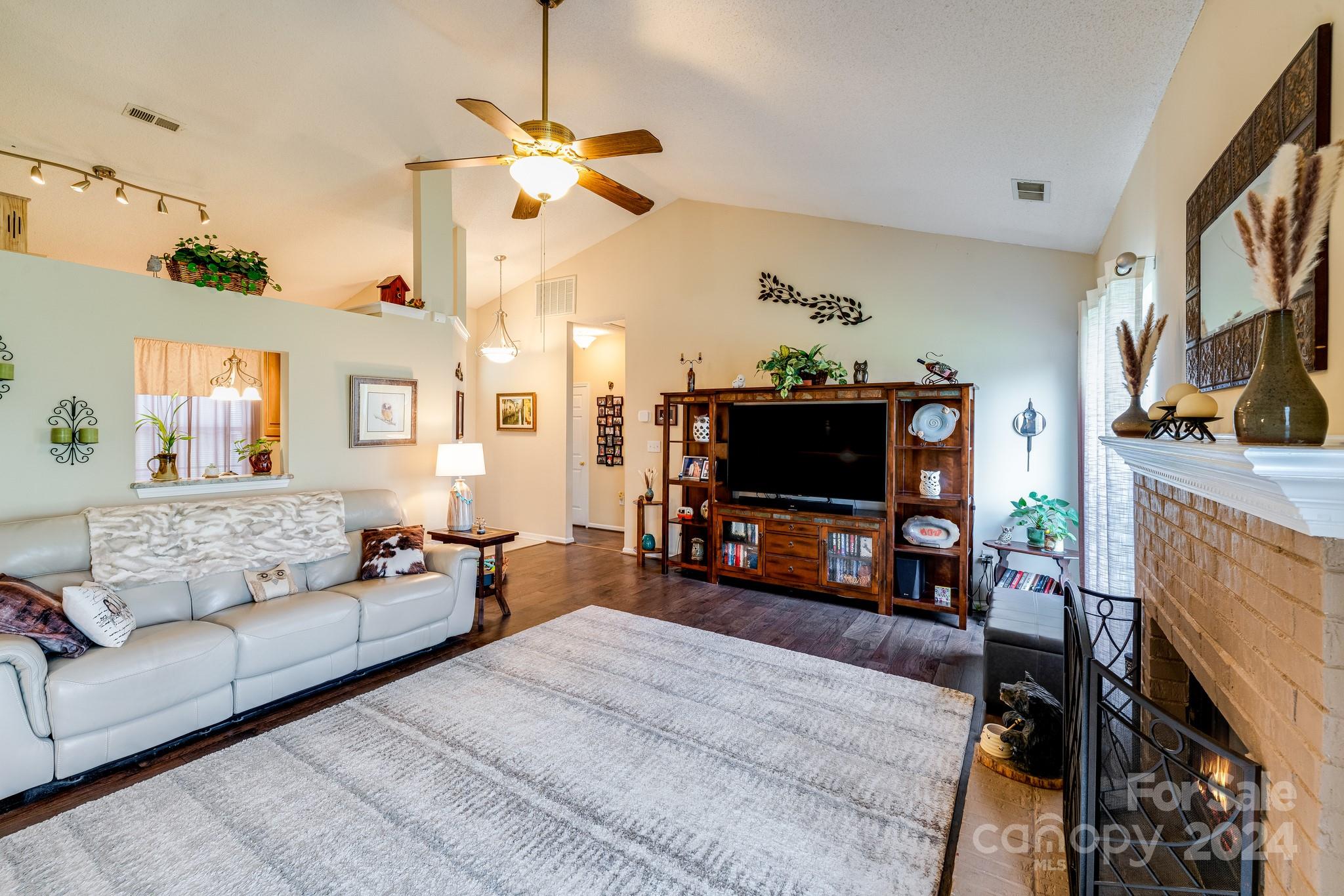 The Villages Of Leacroft - Residential