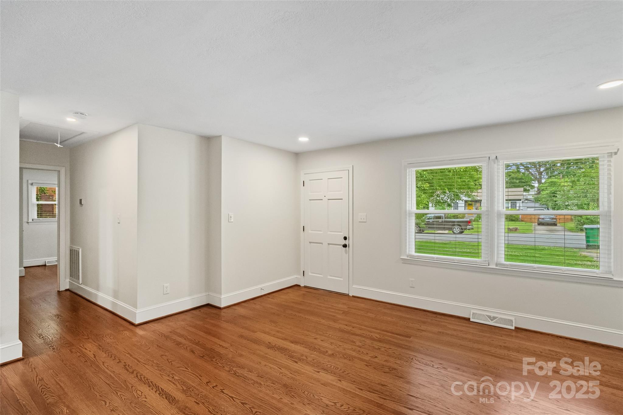 4906 Charleston Drive