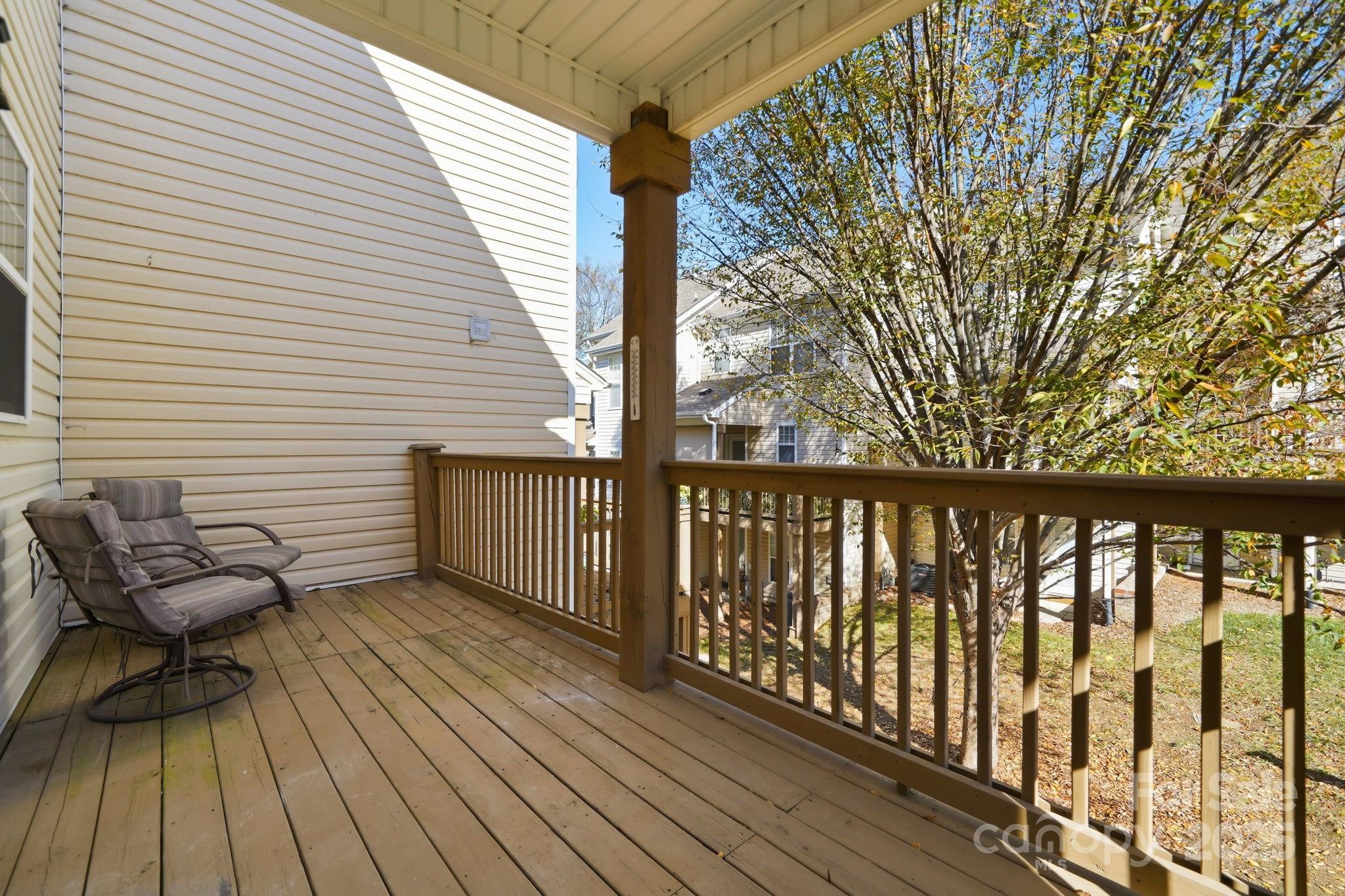 Signature Ridge - Residential