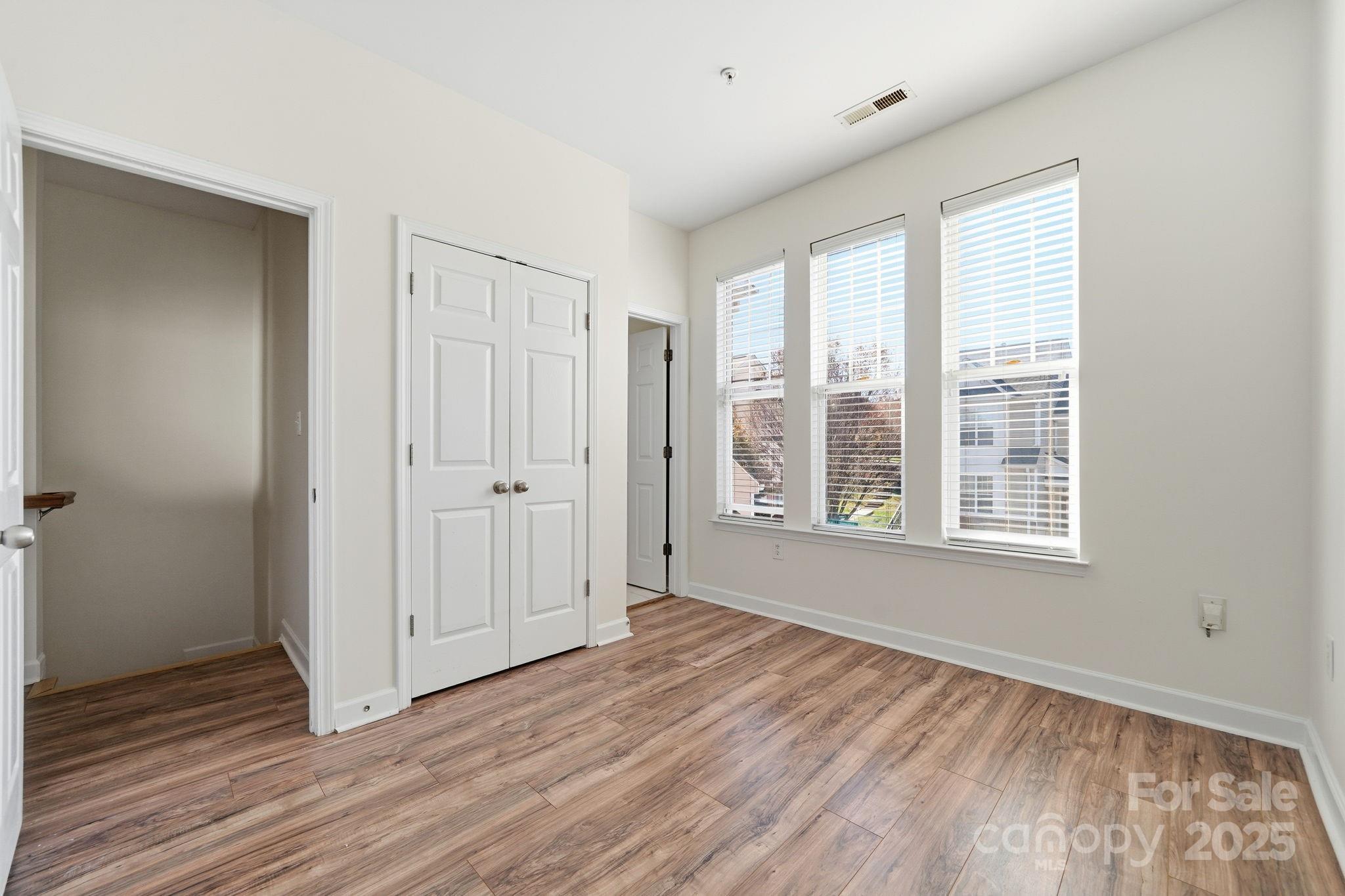 Signature Ridge - Residential