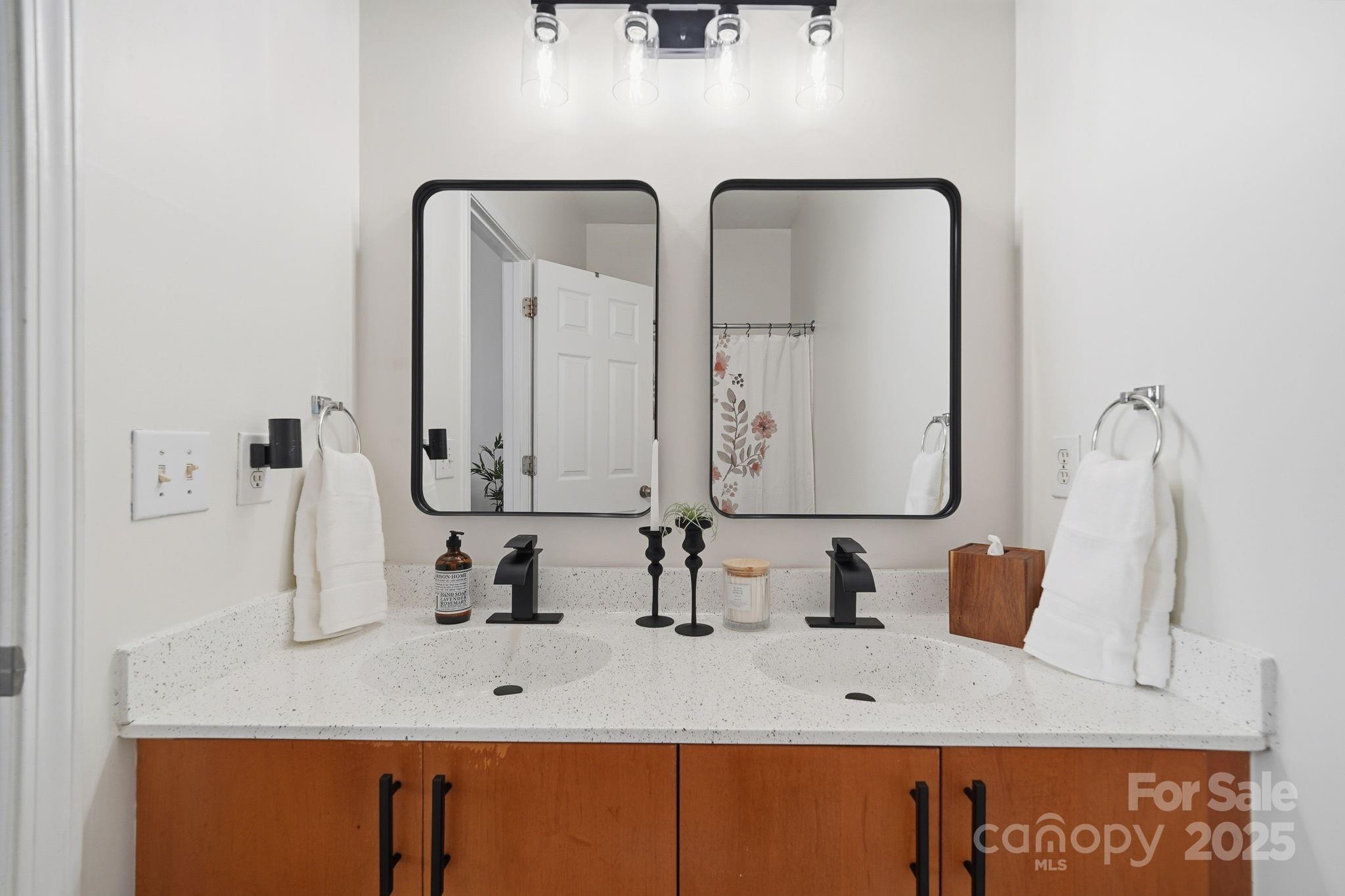 Signature Ridge - Residential