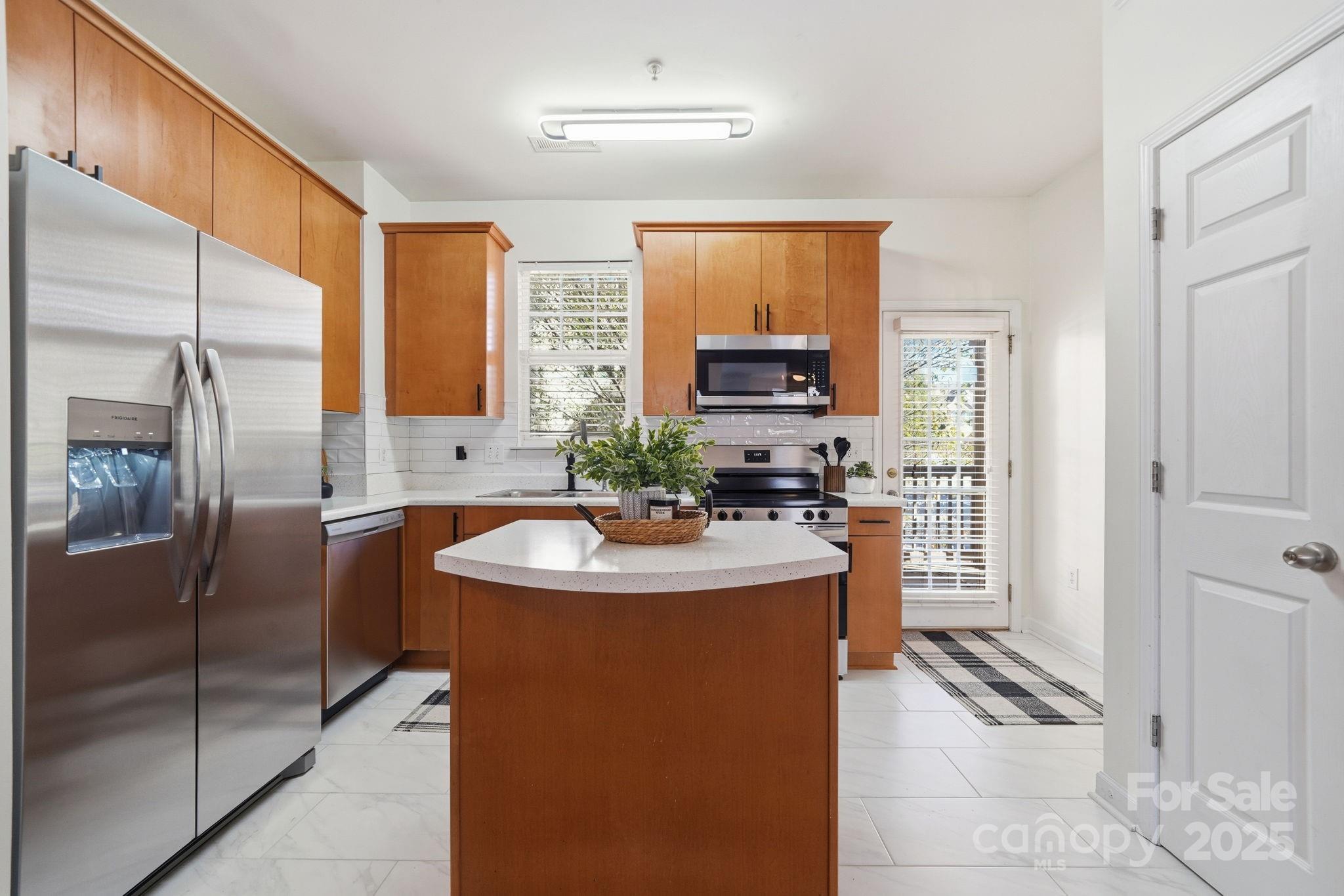 Signature Ridge - Residential