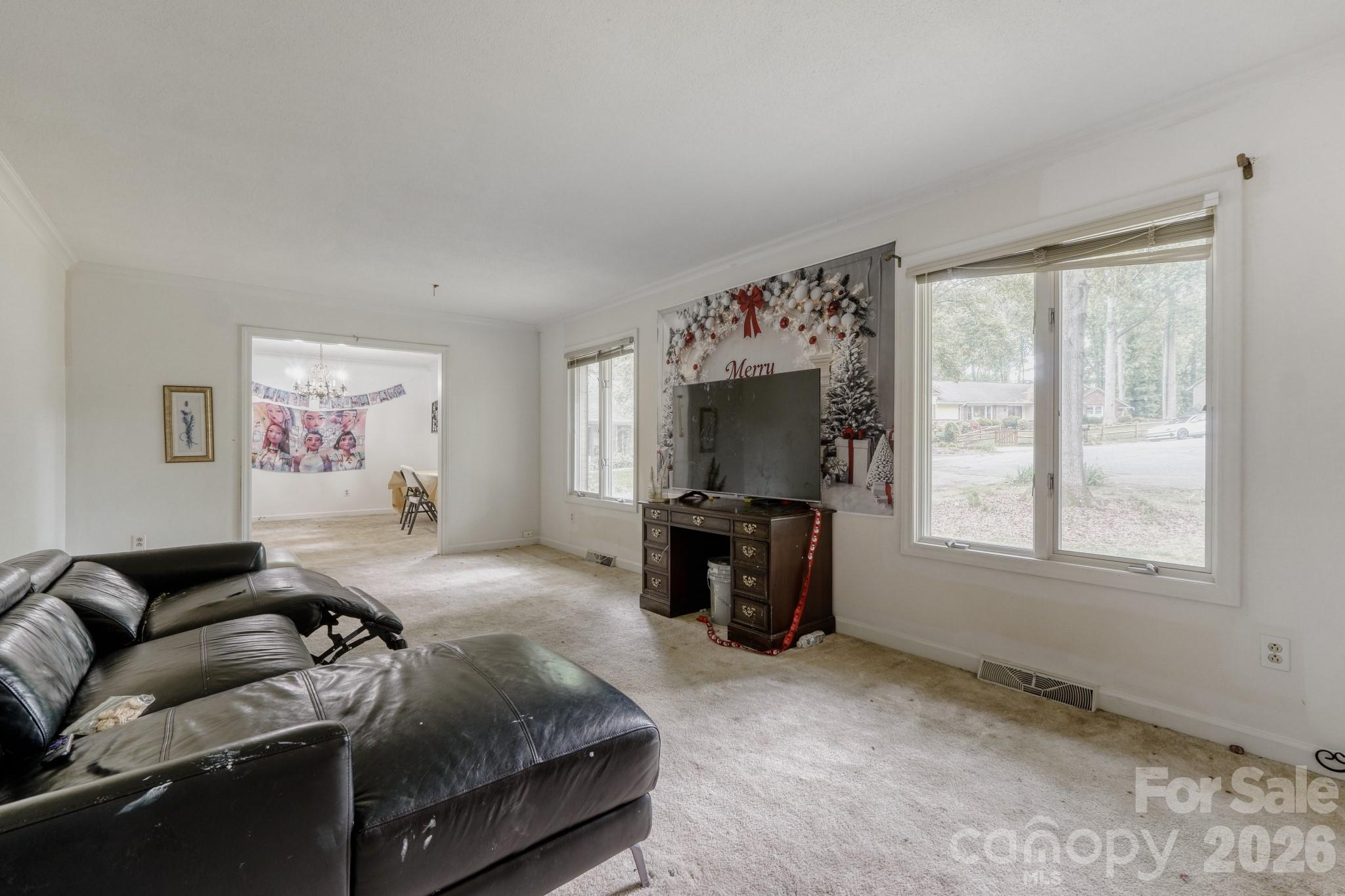 121 Edgerly Court