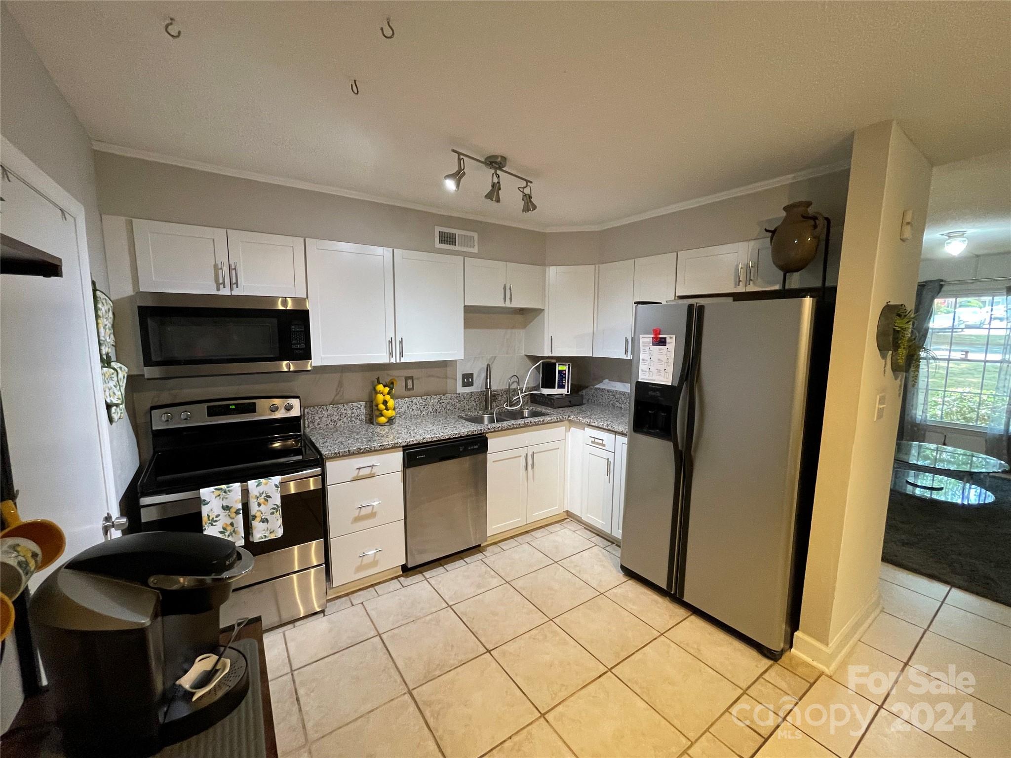 Tall Oak Villas - Residential