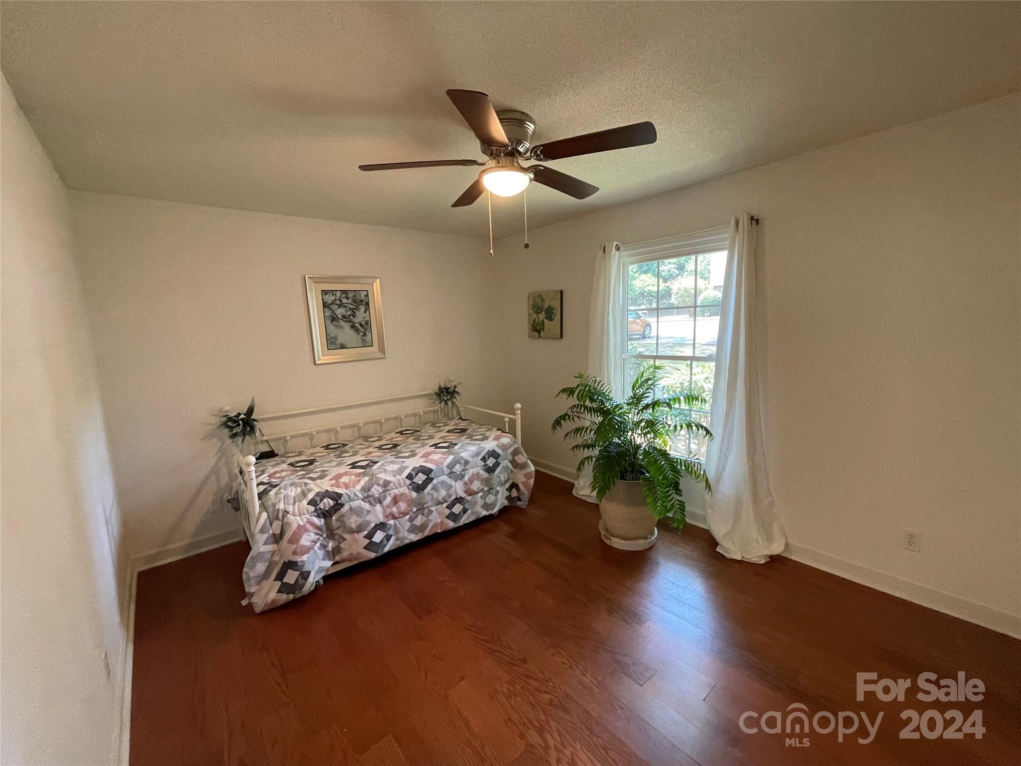 Tall Oak Villas - Residential