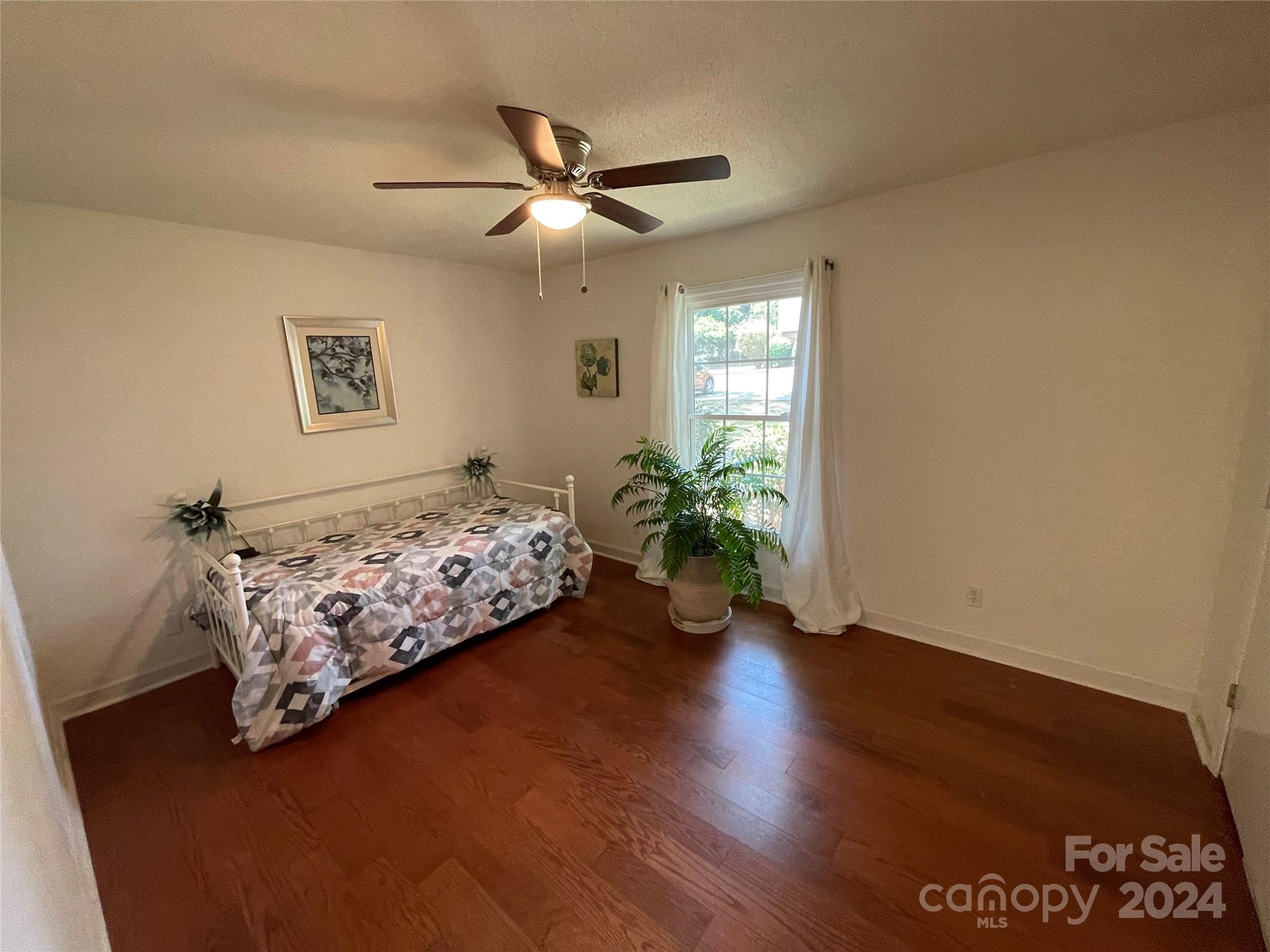 Tall Oak Villas - Residential