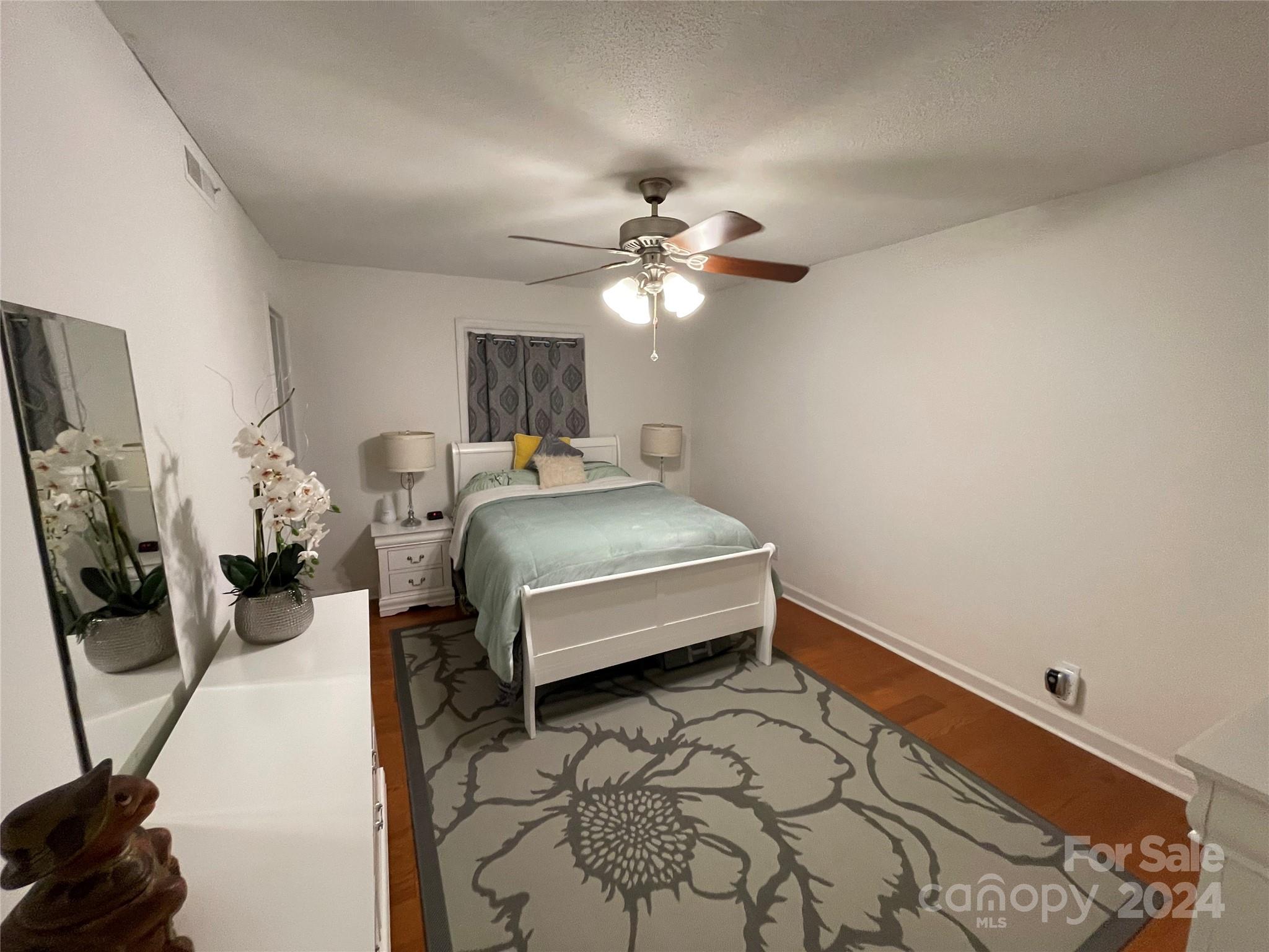 Tall Oak Villas - Residential