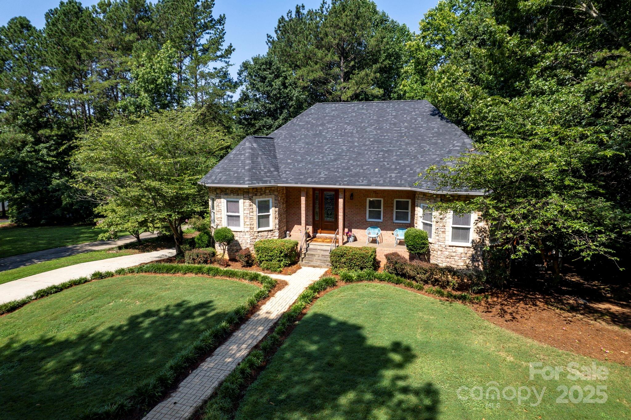 3595 Lake Bluff Drive