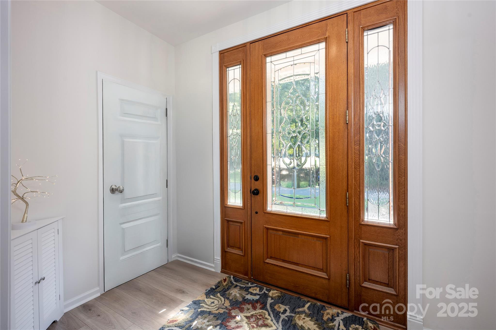 3595 Lake Bluff Drive