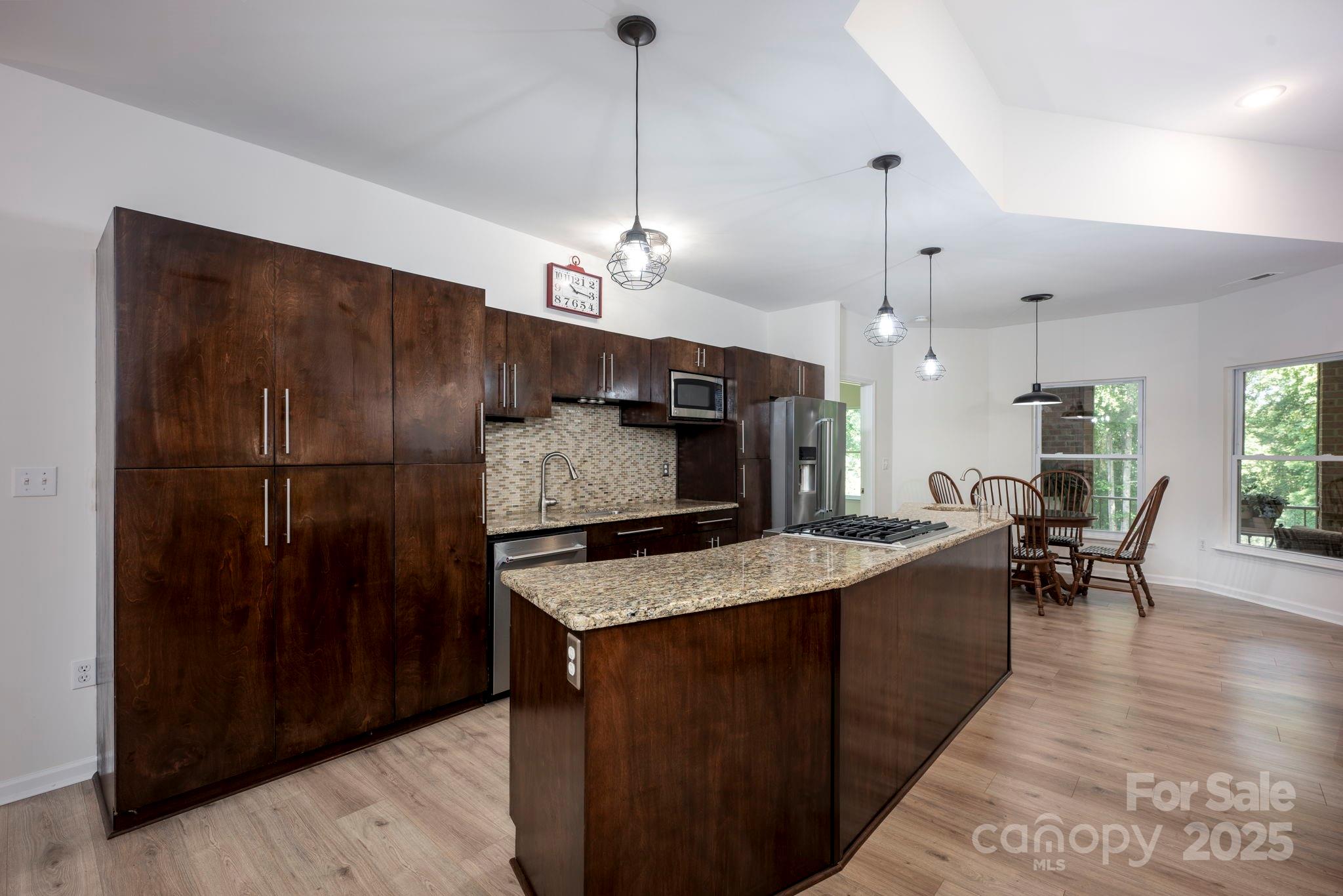 3595 Lake Bluff Drive