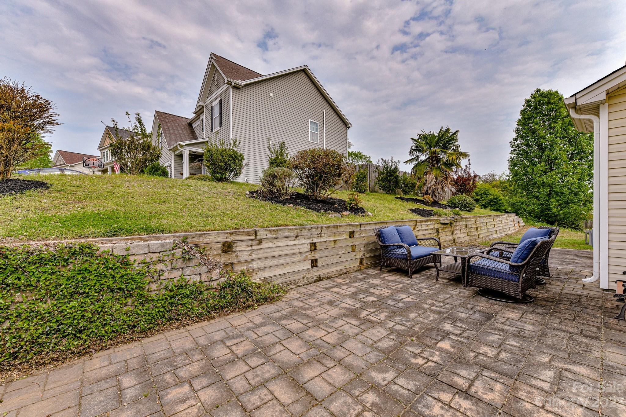 English Trails - Residential