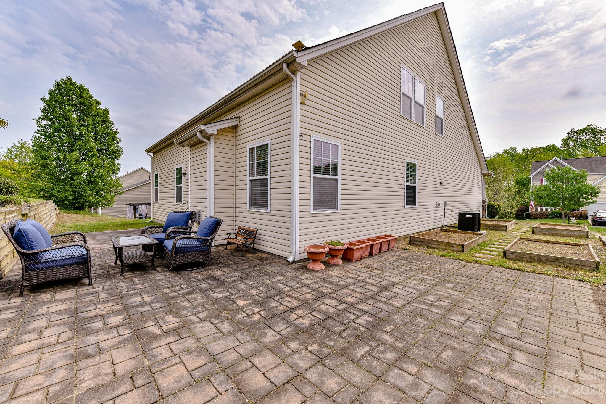 English Trails - Residential