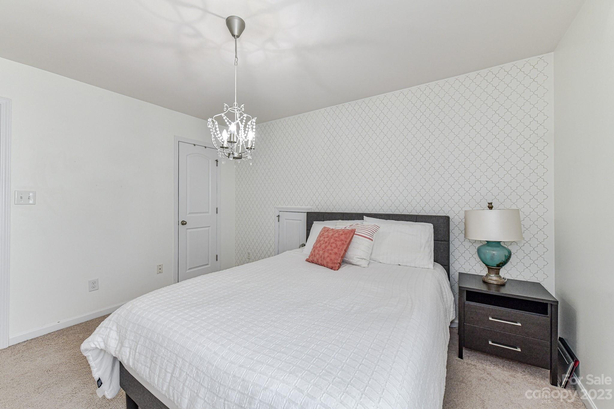 English Trails - Residential