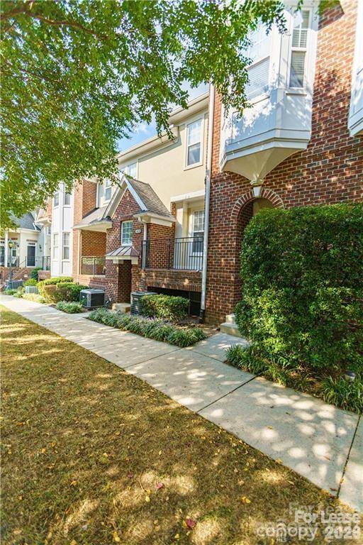 14254 Richmond Park Avenue